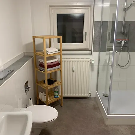 Modern Wohnen Im Fachwerkhaus Im Herzen Wolfhagens - 2 Schlafzimmer, Parkplatz - B1 *